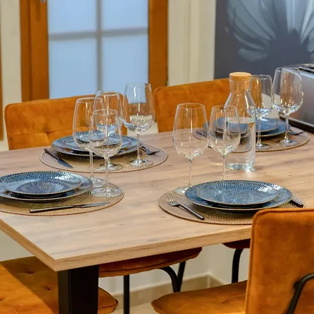 L'escale Du Gros-horloge Parenthese Prestigieuse Au Coeur De