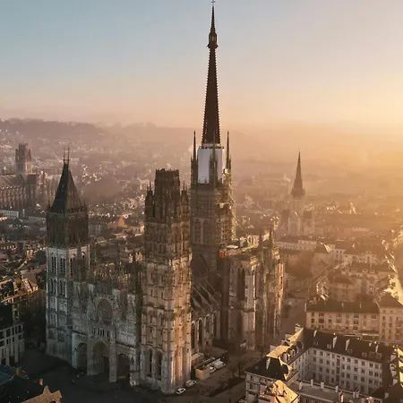 L'escale Du Gros-horloge Parenthese Prestigieuse Au Coeur De * Rouen
