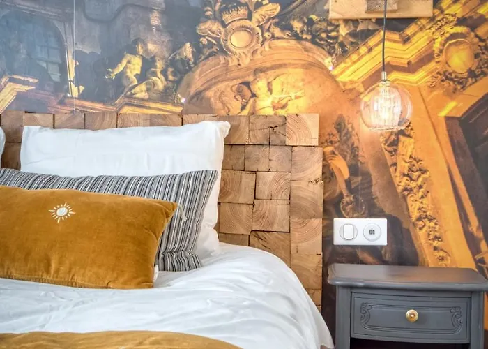 L'escale Du Gros Horloge Rouen